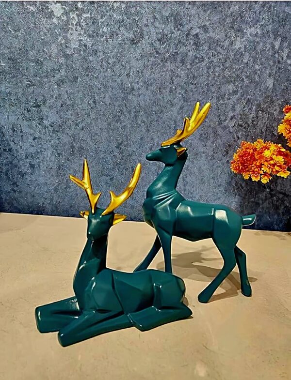 Elegant White Deer Figurines, Set of 2 (25*20) cm - Image 4