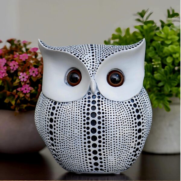 Silver Wisdom Owl Handcrafted Resin Decor (14cm*13cm) - Image 3