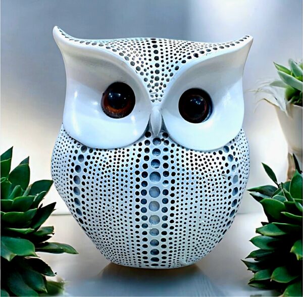Silver Wisdom Owl Handcrafted Resin Decor (14cm*13cm)